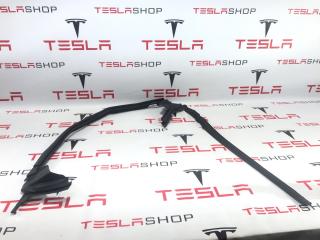 Уплотнитель стекла внутренний двери Tesla Model X 1 поколение 2017, 1032177-00-D
