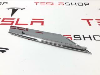 Накладка люверсы Tesla Model S 1 поколение [рестайлинг] 2020, 1056377-00-C