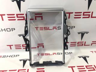 Рамка декоративная компьютера MCU (основного монитора) Tesla Model S 1 поколение [рестайлинг] 2017, 1002294-00-H