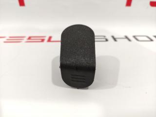 Заглушка (фиксатор) крепления подкапотного бокса Tesla Model 3 1 поколение 2021, 1081674-99-I, 1116002-00-C