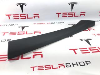 Накладка декоративная обшивки двери Tesla Model S 1 поколение [рестайлинг] 2017, 100930701E