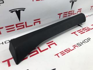 Накладка декоративная обшивки двери Tesla Model S 1 поколение [рестайлинг] 2017, 100943801E