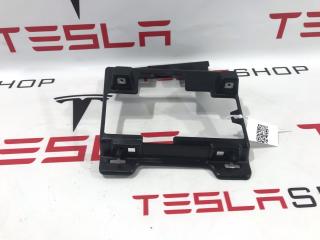 Кронштейн опорный компьютера MCU Tesla Model X 1 поколение 2017, 1058825-00-C, 1058825-00-B