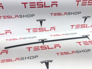 уплотнитель двери Tesla Model X 1 поколение 2017, 1487622-00-B, 1057953-00-B