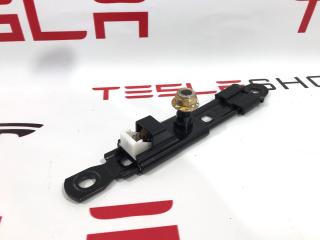 механизм регулировки положения ремня безопасности Tesla Model X 1 поколение 2017, 1036735-00-C