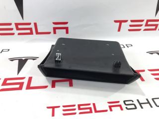 Ниша под монитором Tesla Model X 1 поколение 2017, 1045057-00-C