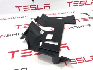 Накладка пластиковая под рулевой колонкой Tesla Model S 1 поколение [рестайлинг] 2017, 6007446-00-H