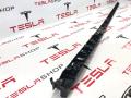 Кронштейн крепления накладки порога рокерной панели Tesla Model X 1 поколение 2017, 1046690-00-B - фото №5