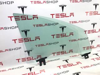 стекло двери передней левой Tesla Model X 1 поколение 2016, 1028822-00-J