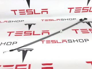 Трос открытия лючка порта зарядки Tesla Model X 1 поколение 2017, 1067677-00-C