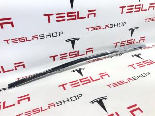 Молдинг подъемной задней двери Tesla Model X 1 поколение 2017, 1032250-00-J