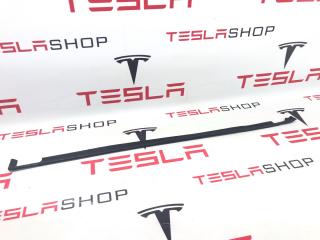 Уплотнитель подъемной задней двери Tesla Model X 1 поколение 2017, 1069010-00-B, 1069010-00-C