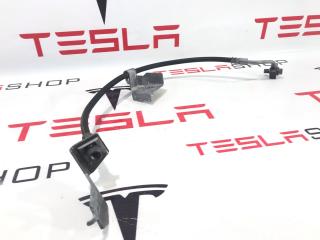 шланг тормозной заднего правого Tesla Model S 1 поколение [2-й рестайлинг] 2021, 1420732-00-C