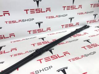 Шланг системы охлаждения - трубопровод порога Tesla Model S 1 поколение [рестайлинг] 2017, 1065887-00-D