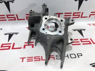 кулак задний левый Tesla Model S 1 поколение [рестайлинг] 2017, 1058539-00-B