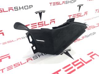 Накладка стойки С Tesla Model S 1 поколение [2-й рестайлинг] 2021, 1565767-00-C