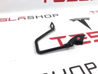 Петля фиксации сидений Tesla Model S 1 поколение [2-й рестайлинг] 2021, 1609970-00-B