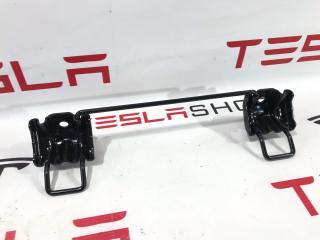 Опора сиденья Tesla Model S 1 поколение [2-й рестайлинг] 2021, 1570932-00-D