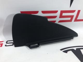 Накладка боковая торпеды Tesla Model S 1 поколение [2-й рестайлинг] 2021, 1563061-00-D