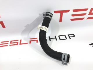 Шланг охлаждения (батарея - насос - чиллер) Tesla Model S 1 поколение [рестайлинг] 2017, 1065817-00-C