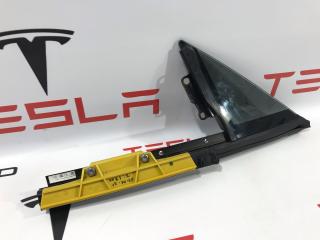 форточка передняя левая Tesla Model S 1 поколение [2-й рестайлинг] 2021, 1628121-97-A, 1821299-00-A