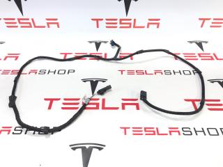 Электропроводка форсунок стеклоомывателя с подогревом Tesla Model S 1 поколение [рестайлинг] 2017, 1025202-00-C
