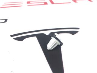 клипса Tesla Model S 1 поколение [2-й рестайлинг] 2021, 1117701-00-A, 1564769-00-B