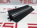 Заслонка корпуса центрального люверса Tesla Model S 1 поколение [2-й рестайлинг] 2021, 1588209-00-C, 1588211-00-A - фото №4
