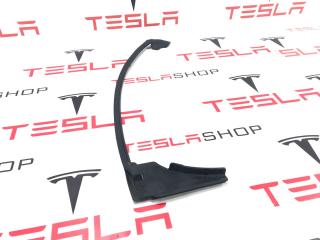уплотнитель двери Tesla Model S 1 поколение [2-й рестайлинг] 2021, 1005421-00-D