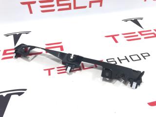 крепление проводки Tesla Model S 1 поколение [2-й рестайлинг] 2021, 1617895-00-B
