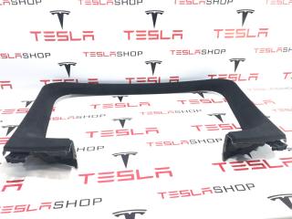 накладка двери (крышки) багажника Tesla Model S 1 поколение [2-й рестайлинг] 2021, 1564769-89-B