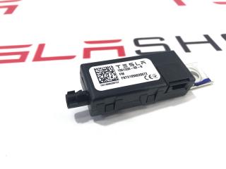Антенна усилитель AM/FM Tesla Model S 1 поколение [2-й рестайлинг] 2021, 1551330-00-B