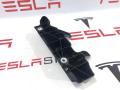 Кронштейн накладки, стойки В Tesla Model S 1 поколение [2-й рестайлинг] 2021, 1587363-00-B, 1610829-00-B, 1565764-01-D - фото №3