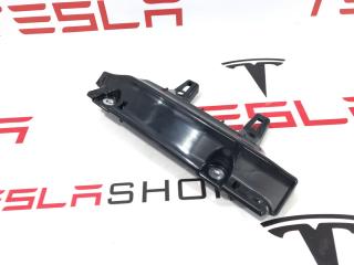 Кронштейн накладки, стойки В Tesla Model S 1 поколение [2-й рестайлинг] 2021, 1610830-00-B, 1587369-00-B, 1565765-01-D