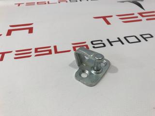 Петля замка двери Tesla Model S 1 поколение [2-й рестайлинг] 2021, 6006618-00-A