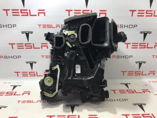 Корпус печки салона (отопитель) Tesla Model Y 1 поколение 2020, 1494714-99-E, 1494714-00-H