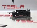 Крышка-фиксатор низковольтного разъема высоковольтной батареи Tesla Model S 1 поколение [рестайлинг] 2017, 1003311-00-C - фото №4