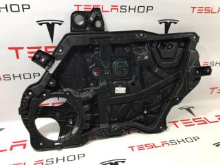 накладка двери внутренняя передняя правая Tesla Model Y 1 поколение 2020, 1526805-00-B, 1495509-00-B