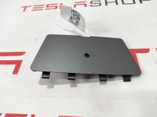Корпус кронштейна дисплея Tesla Model S 1 поколение 2016, 1105487-00-E