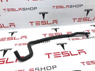 Шланг охлаждения от тройного клапана к радиатору Tesla Model S 1 поколение 2015, 6007351-00-E
