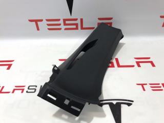 Накладка ремня безопасности стойки С Tesla Model S 1 поколение 2016, 1024730-00-C