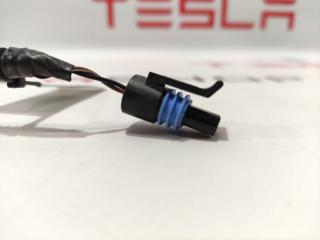 Фишка (разъем) электропроводка подкапотная Tesla Model X 1 поколение 2017, 1036885-00-E, 1058358-03-C, 1072447-82-A