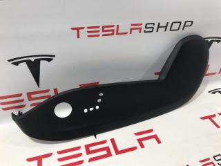 Накладка декоративная сиденья водителя Tesla Model X 1 поколение 2017, 1083454-00-A, 1067404-00-B