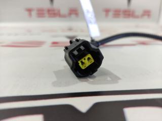 Фишка (разъем) электропроводка подкапотная Tesla Model X 1 поколение 2017, 1036885-00-E, 1058358-03-C, 1072447-82-A