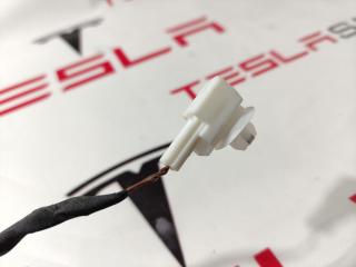 Фишка (разъем) электропроводка подкапотная Tesla Model X 1 поколение 2017, 1082436-02-B