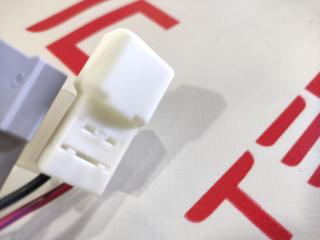 Фишка (разъем) электропроводка подкапотная Tesla Model X 1 поколение 2017, 1082436-02-B