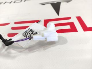 Фишка (разъем) электропроводка подкапотная Tesla Model X 1 поколение 2017, 1082436-02-B