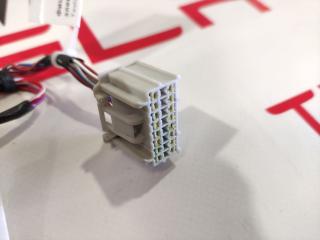 Фишка (разъем) электропроводка подкапотная Tesla Model X 1 поколение 2017, 1082436-02-B