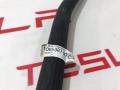 Шланг системы охлаждения насос - чарджер Tesla Model S 1 поколение [рестайлинг] 2017, 1065387-00-C - фото №4