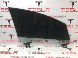 стекло двери передней левой Tesla Model X 1 поколение 2017, 1028822-00-J